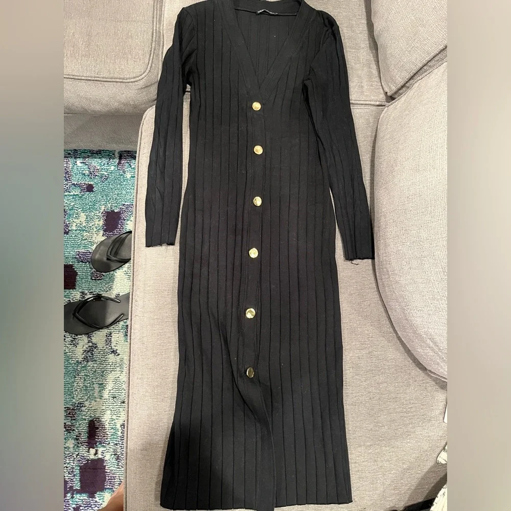 BARELY WORN - ZARA BLACK RIBBED DRESS WITH GOLD BUTTONS - Picture 8 of 9